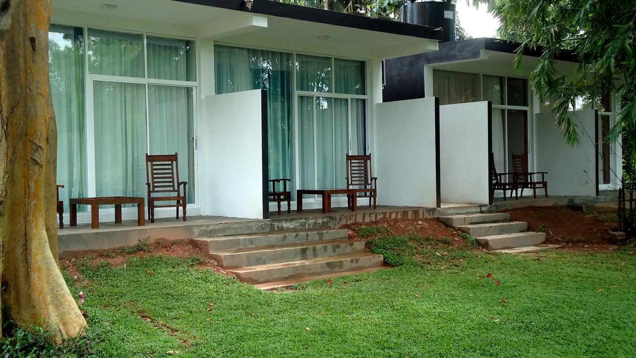 Bridge Hotel Negombo Kimbulapitiya Luaran gambar