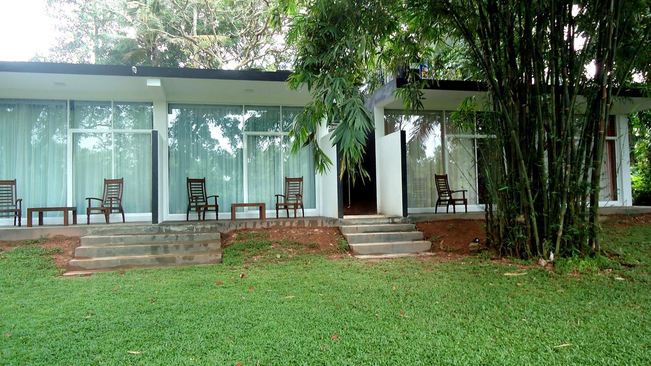 Bridge Hotel Negombo Kimbulapitiya Luaran gambar