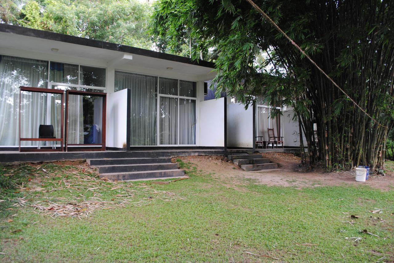 Bridge Hotel Negombo Kimbulapitiya Luaran gambar