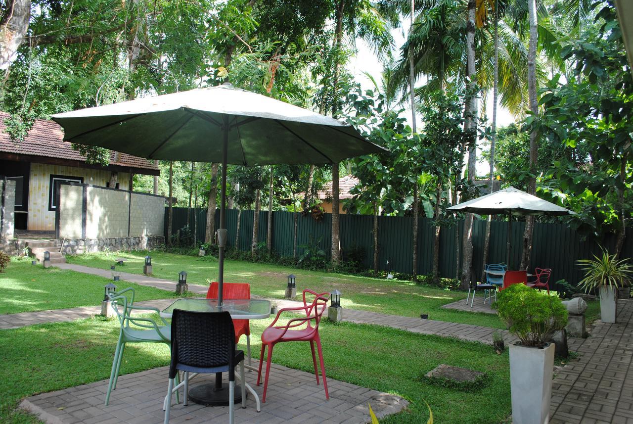 Bridge Hotel Negombo Kimbulapitiya Luaran gambar