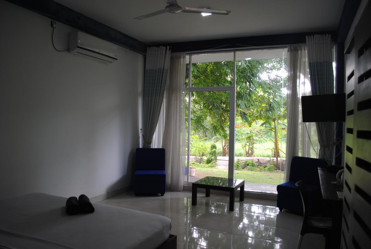 Bridge Hotel Negombo Kimbulapitiya Bilik gambar